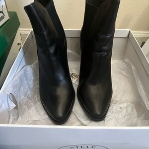 Steve Madden Sleek Black Ankle Booties